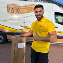 Max pakket bezorger vierkant 1 klein